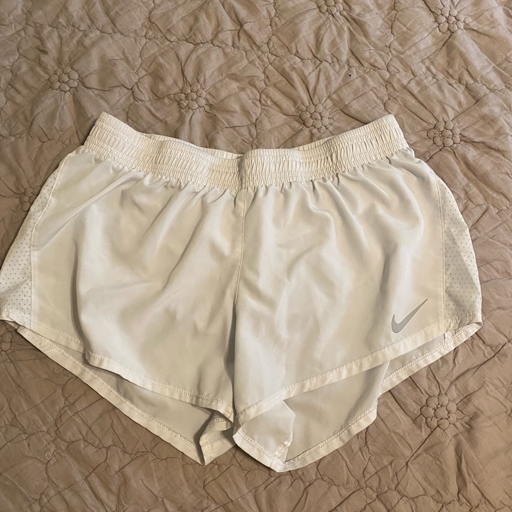 white nike shorts